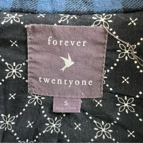 Forever 21 Blue Black Plaid Checkered Bomber Jacket Size Small - Picture 3 of 8